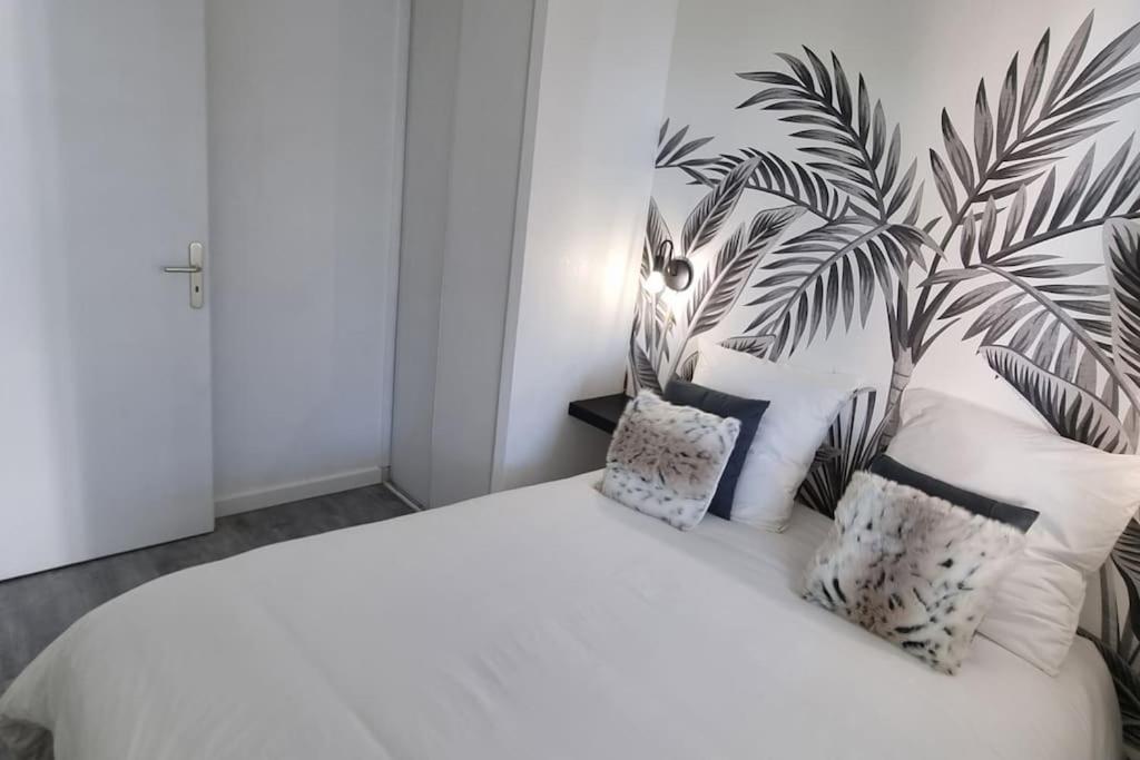 Le Neuburg Sur La Plage Vue Mer Climatisation Piscine Parking Σετ Εξωτερικό φωτογραφία